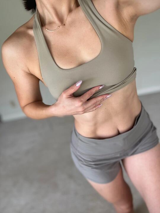 晨间限定版马甲线