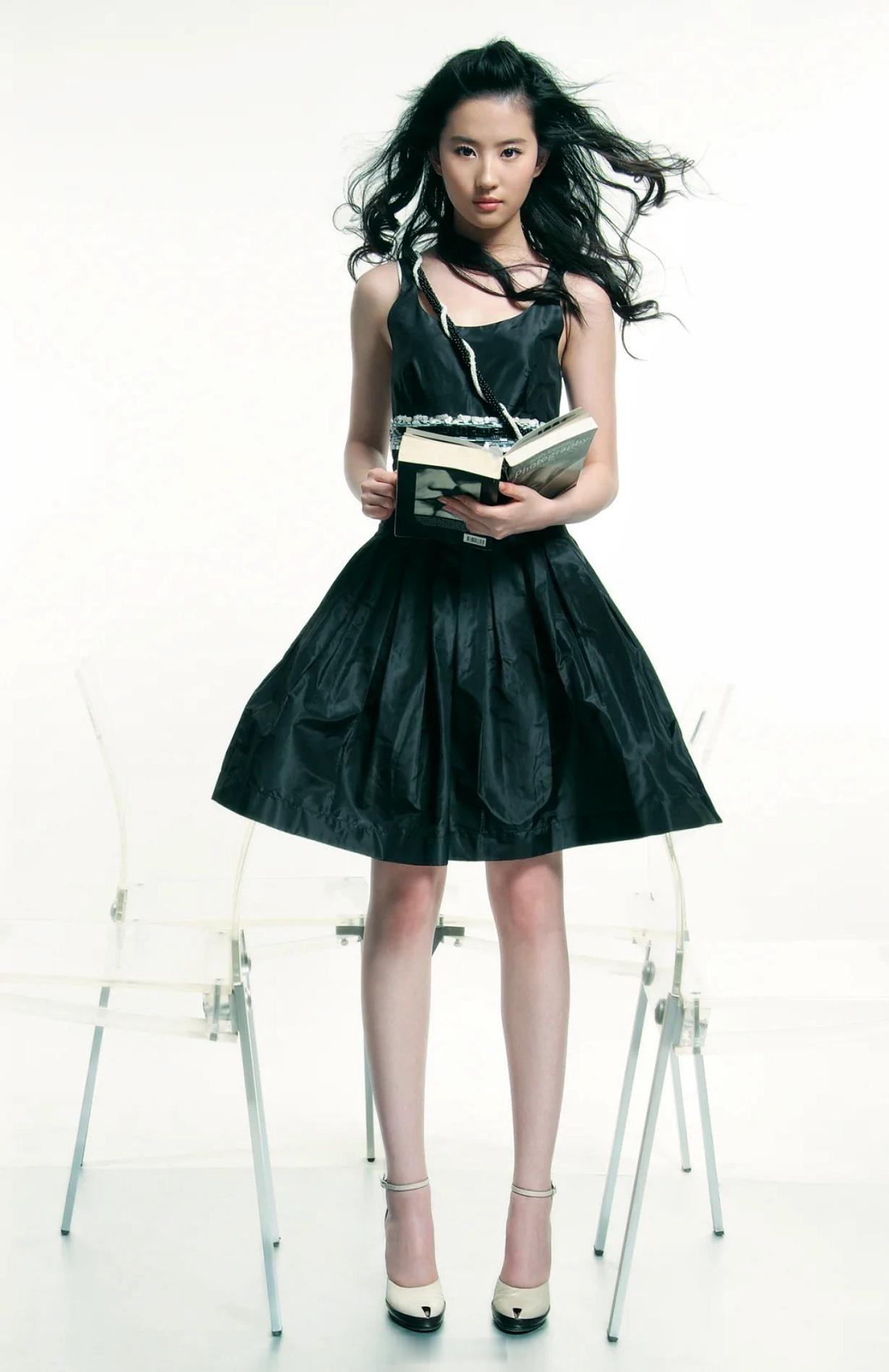 电影旧相簿子 鲜甜唯美的生果女孩，19岁的刘亦菲🍎🍏——刘亦菲 for《电影