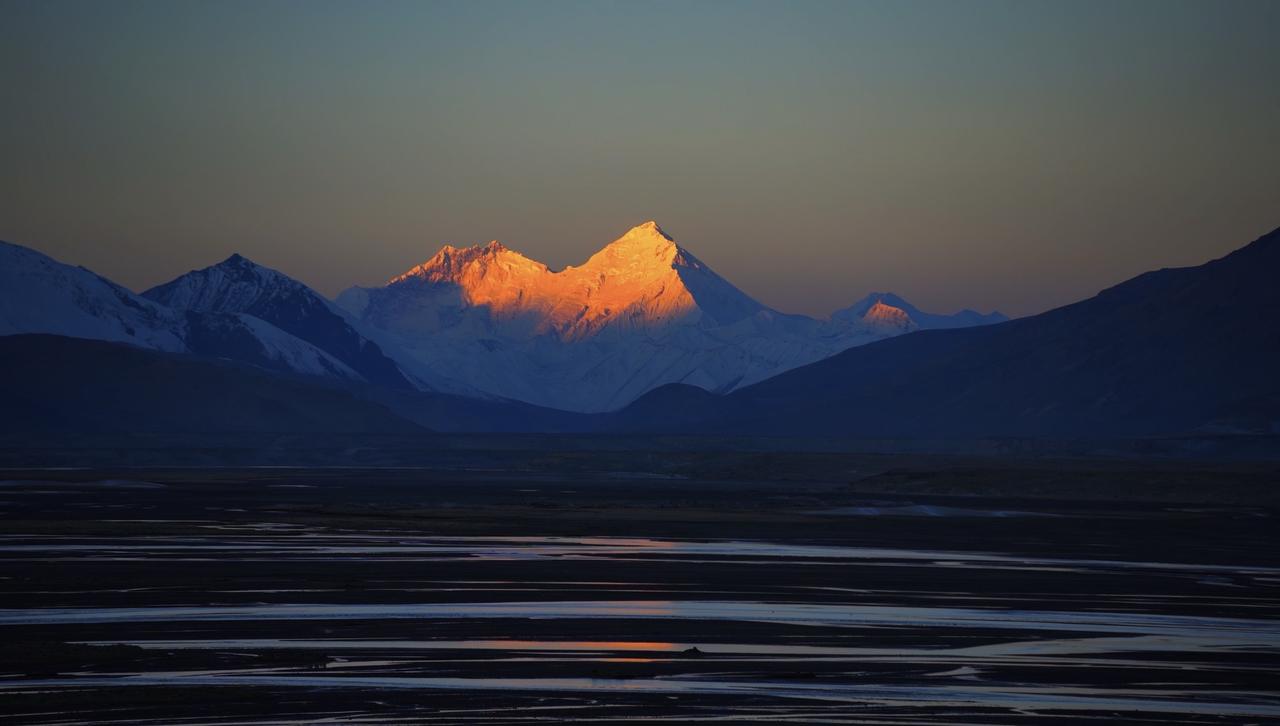 原地休息一天，你们要的照片