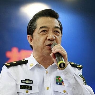 真被张召忠说中了？掏空国库建造的2艘航母，如今彻底沦为废铁

还记得张召忠将军那