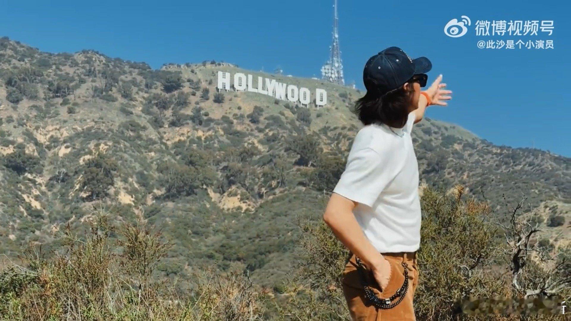 此沙的精力简直无上限！打卡好莱坞、追火车、拍vlog、参加电影节、看球赛、cit