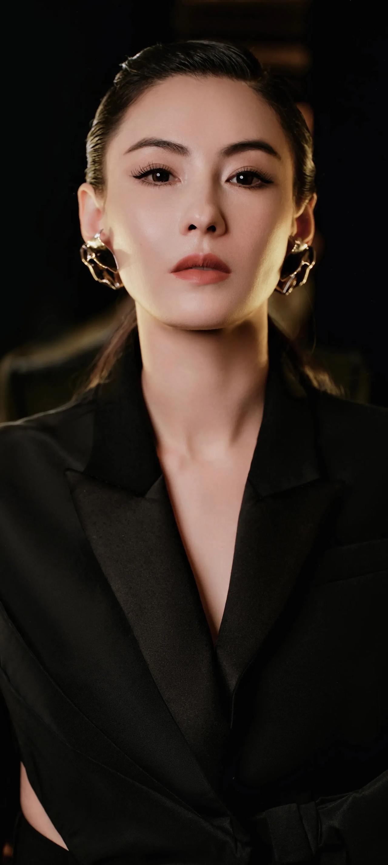 #女明星谁最美# #惊艳女神# #哪位女神惊艳＃# #张柏芝#
达人推荐 女主角