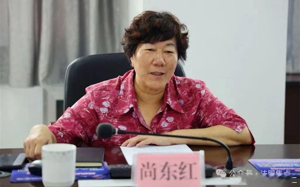 女厅官涉非法持有弹药等四罪被公诉，曾被通报侵吞巨额公共财物日前，云南省临沧市委原