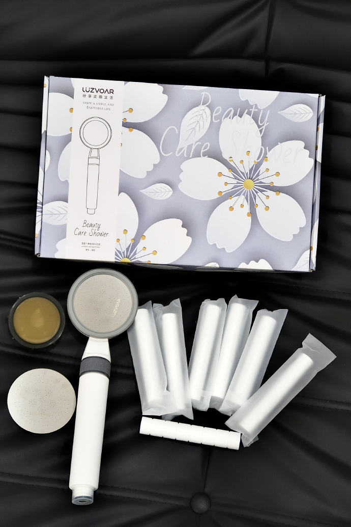 虽然已经推广过很多次，但还是要说，一个好的花洒，就是每天洗澡都能提升你细微幸福感