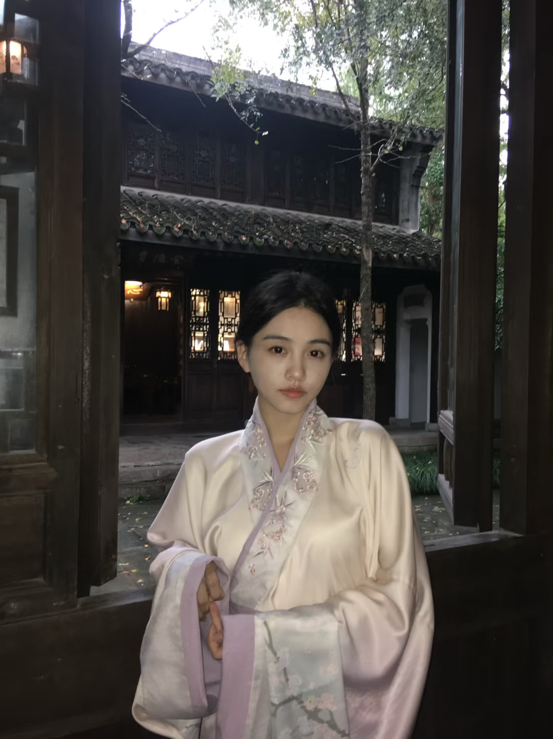 在西溪拍到的人生照片｜球球老婆们二选一！