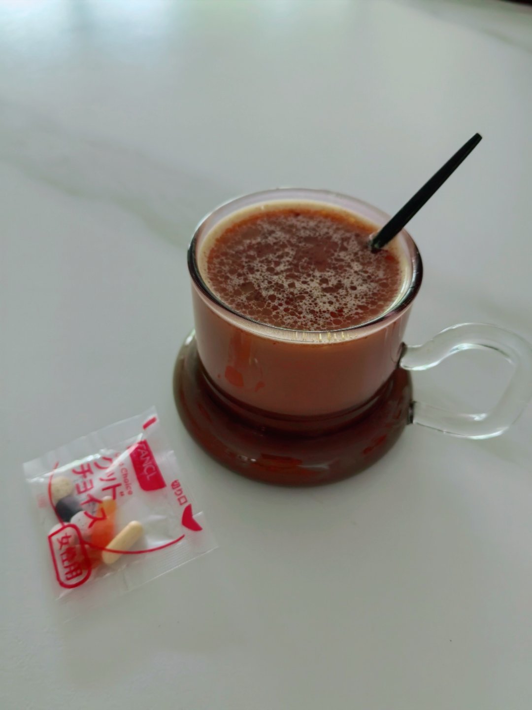 生酮记录 昨晚刷剧时吃小零食，油渣、夏威夷果……都ok，但我还吃了一根生酮面包棒