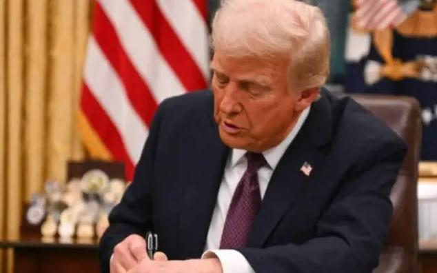 卡塔尔忍无可忍，对美国“出手了”！

3月31日，卡塔尔突然对全球霸主美国“亮剑