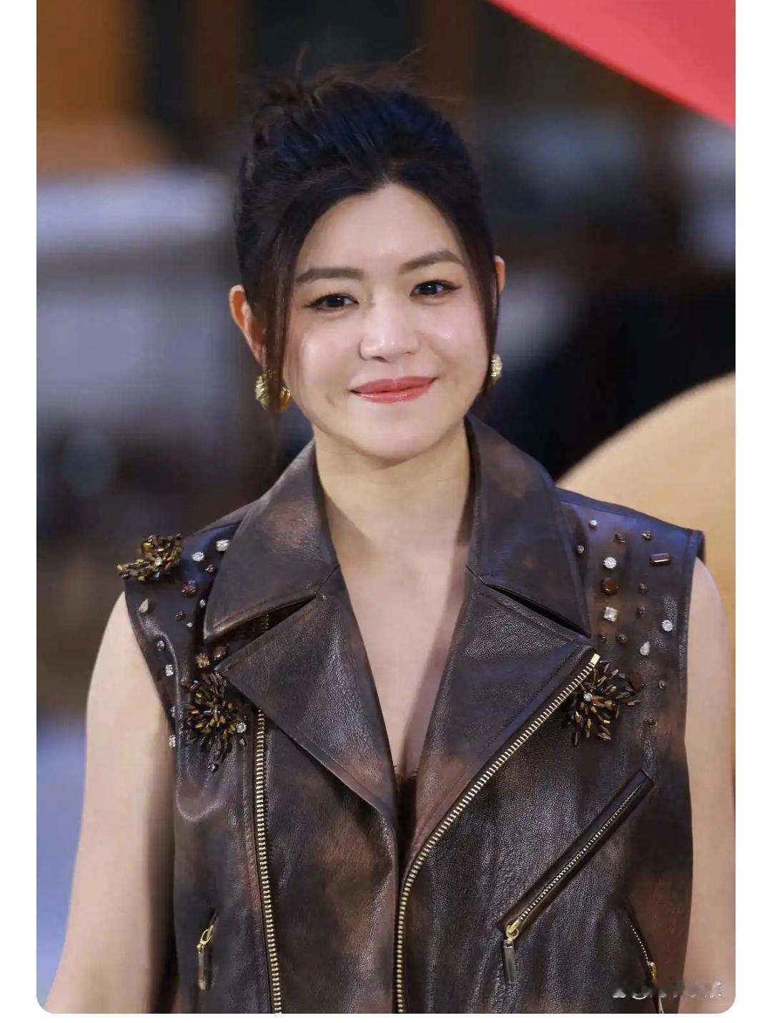 陈妍希告黑粉胜诉，却意外引发夫妻关系新争议，陈晓粉丝集体炸锅，究竟怎么回事？
近