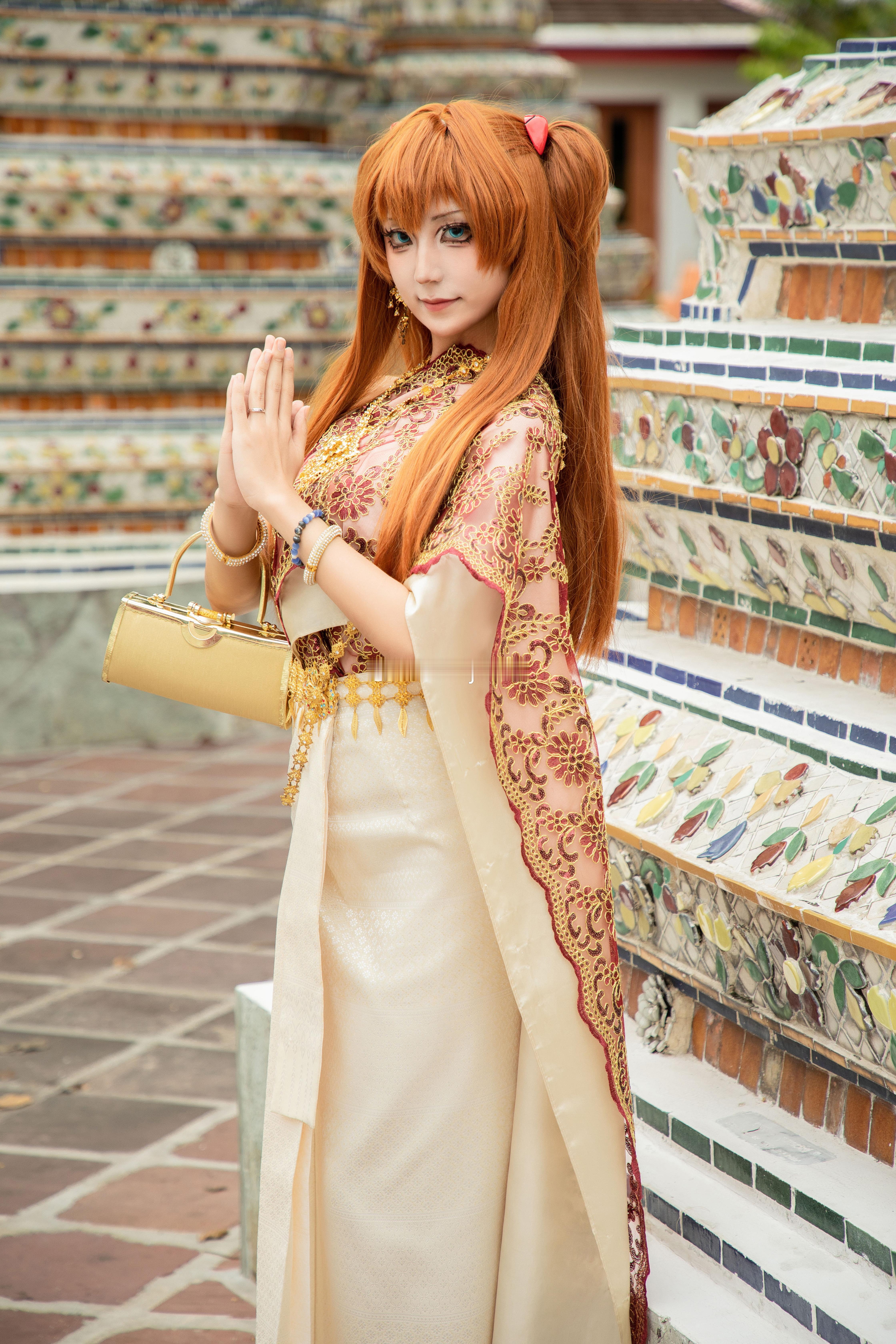 Asuka 泰服篇在泰留子挑战之把喜欢的角色和当地特色服装相结合！第一弹——明日