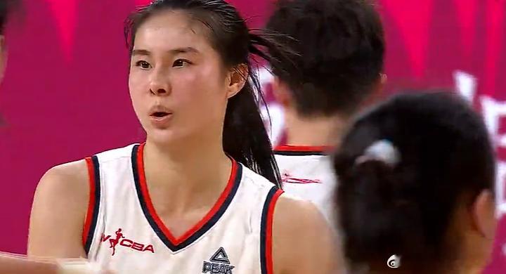 四川女篮战胜山西女篮夺冠四川女篮三夺WCBA总冠军 单外援四川女篮末节打崩山西女