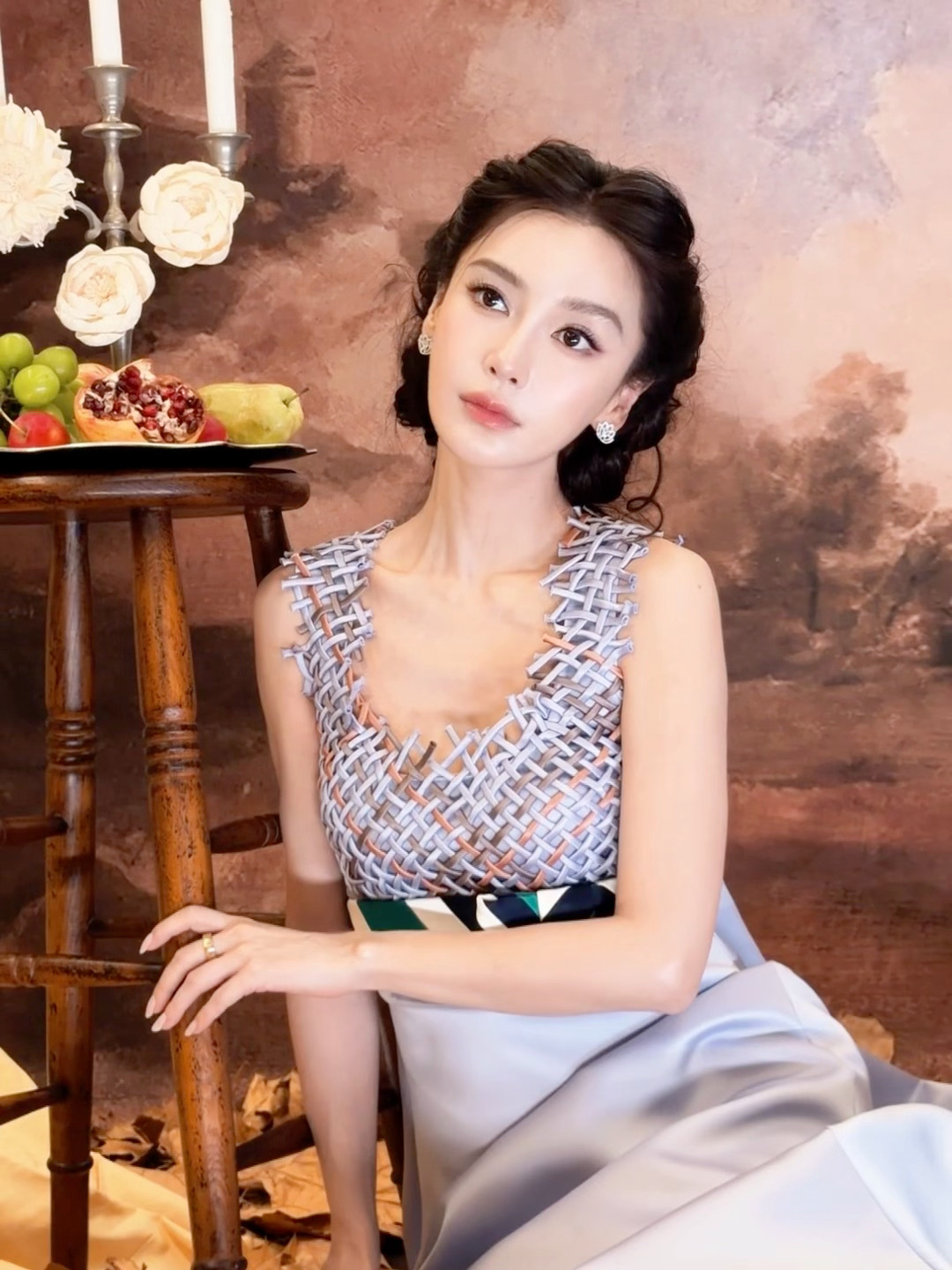一会儿工作室发的精修也能从live图看出来点🧐这个布景挺好看的 ​​​