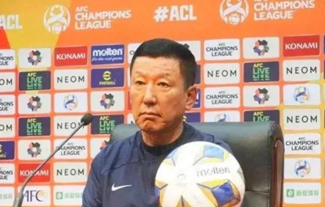 中国足球再现“韩国风“！
崔康熙在泰山队的成功，引领韩流再次席卷中超！
武汉三镇