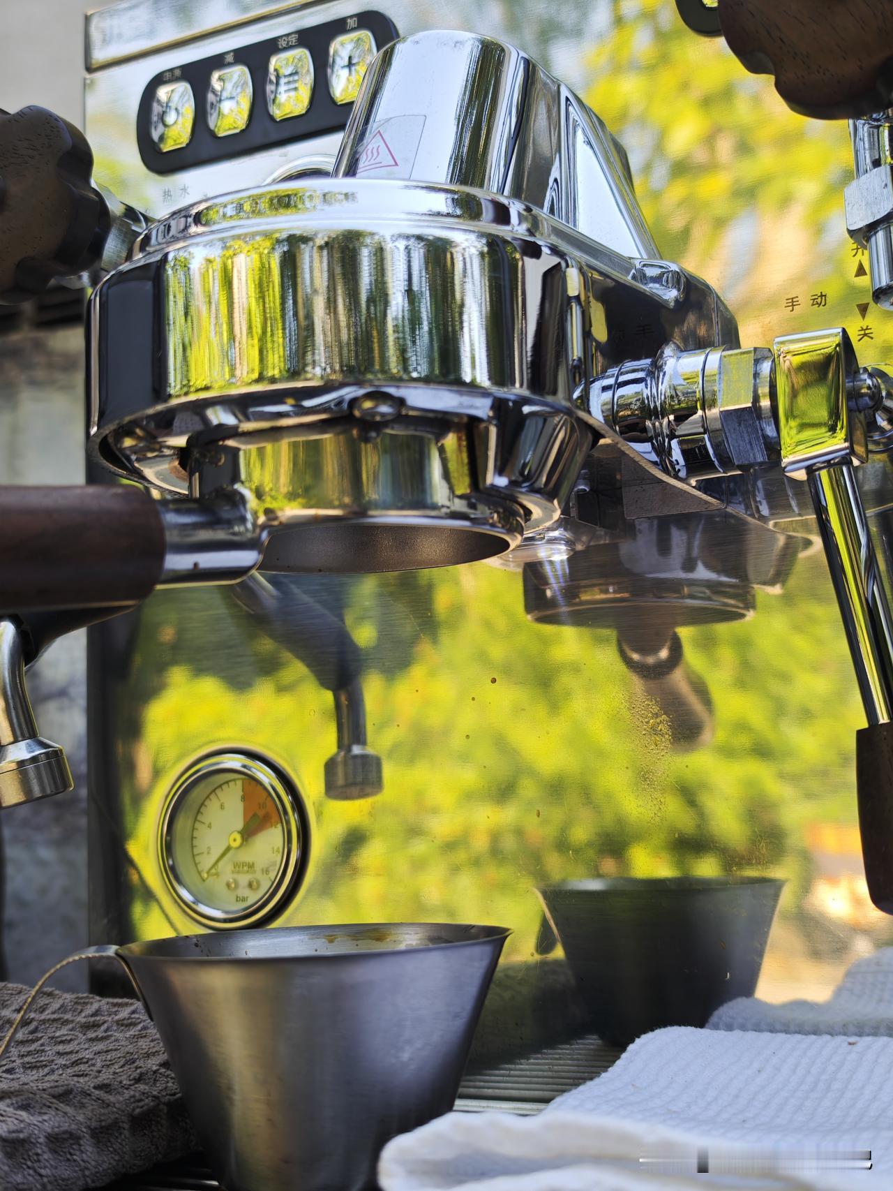 晒图笔记大赛今天这杯咖啡☕咋样？有没有喝的欲望[捂脸][捂脸]