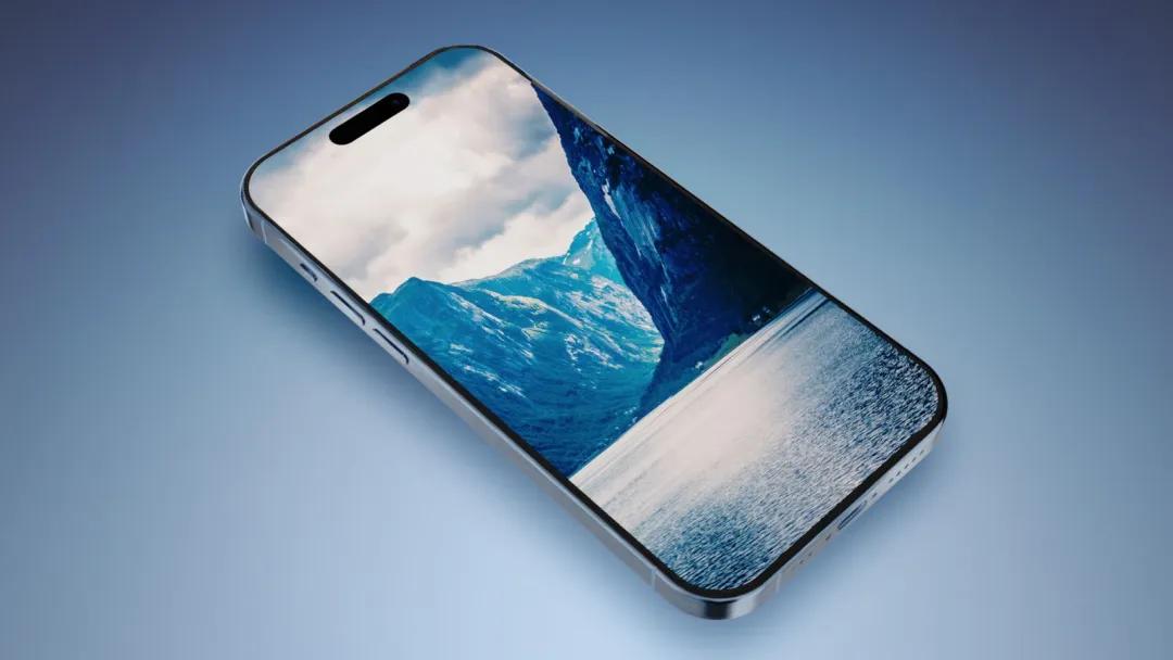 今天iPhone15系列的手机壳曝光了，上面赫然写着iPhone15Ultra，