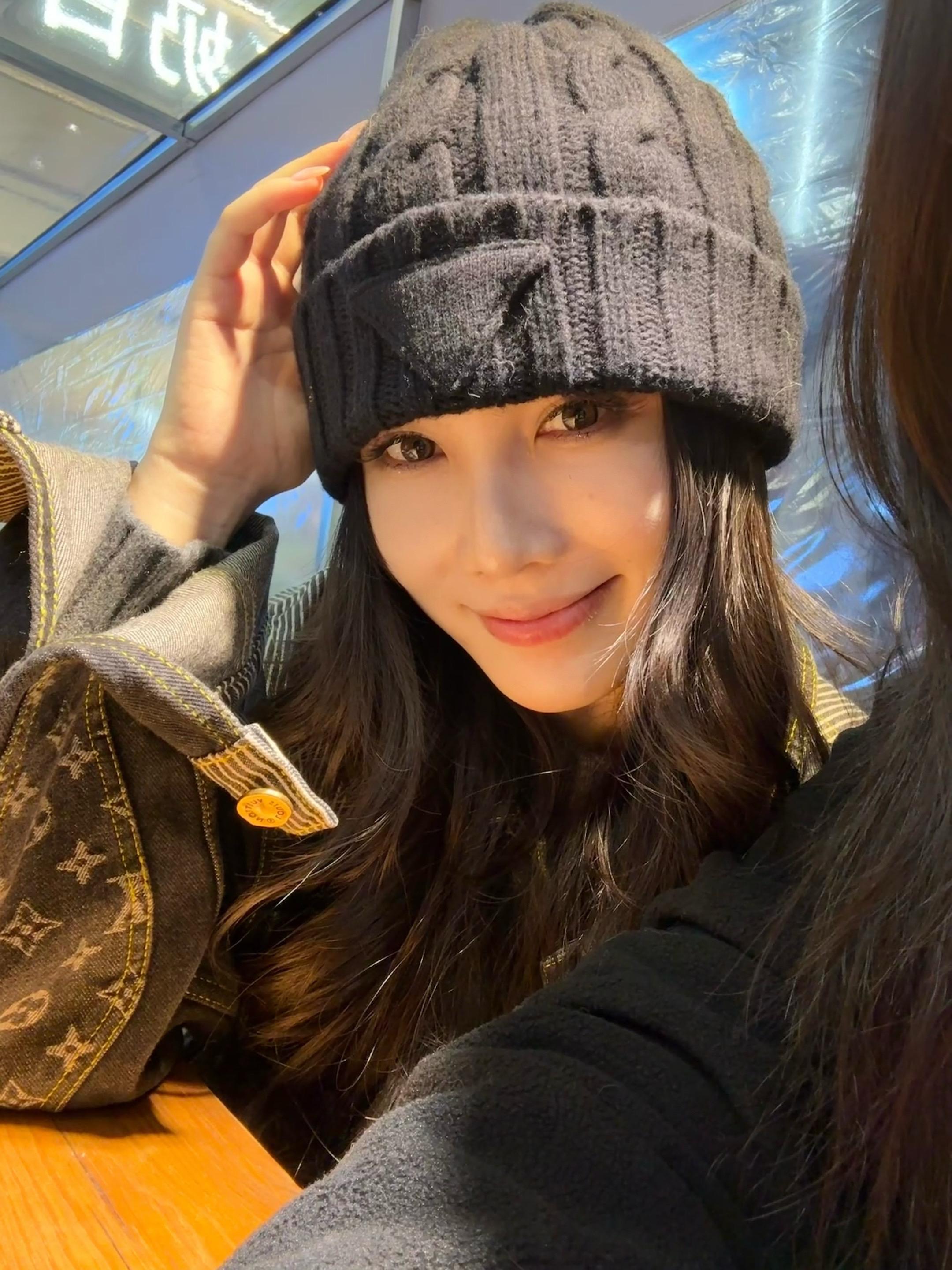 天冷了 我们该猫在一起了