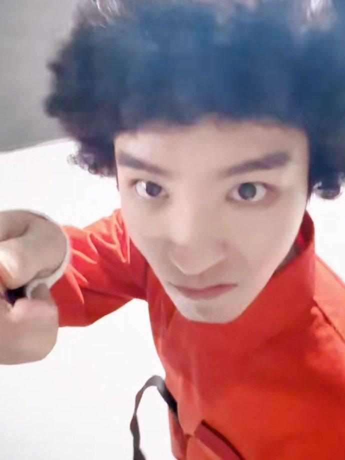 心理委员俺不得劲了[捂嘴哭]
总以为他俩差辈，意想不到的次元壁还是破了
不过凯哥