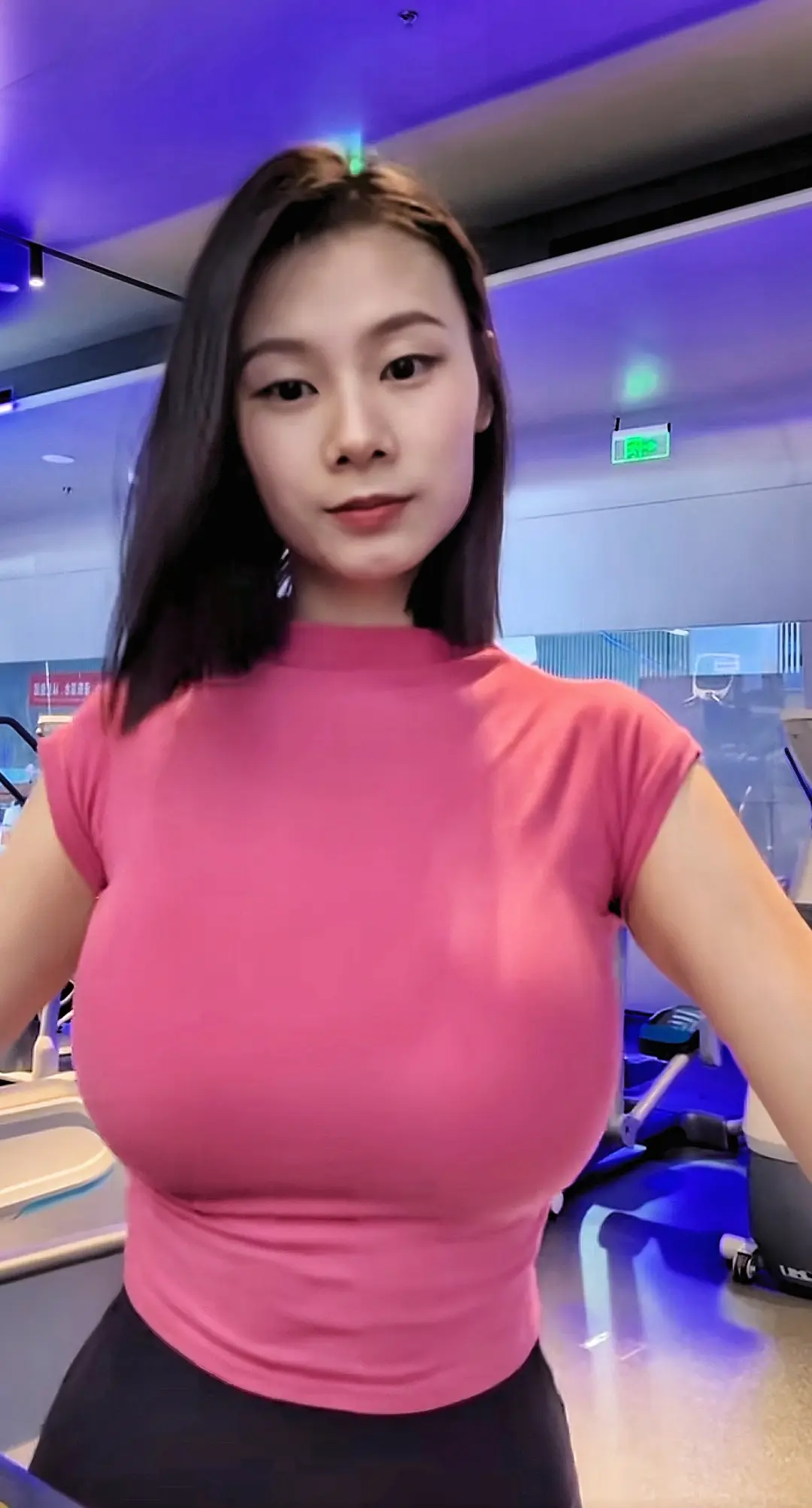 做人，要像石灰一样，生活泼你冷水，你就越沸腾