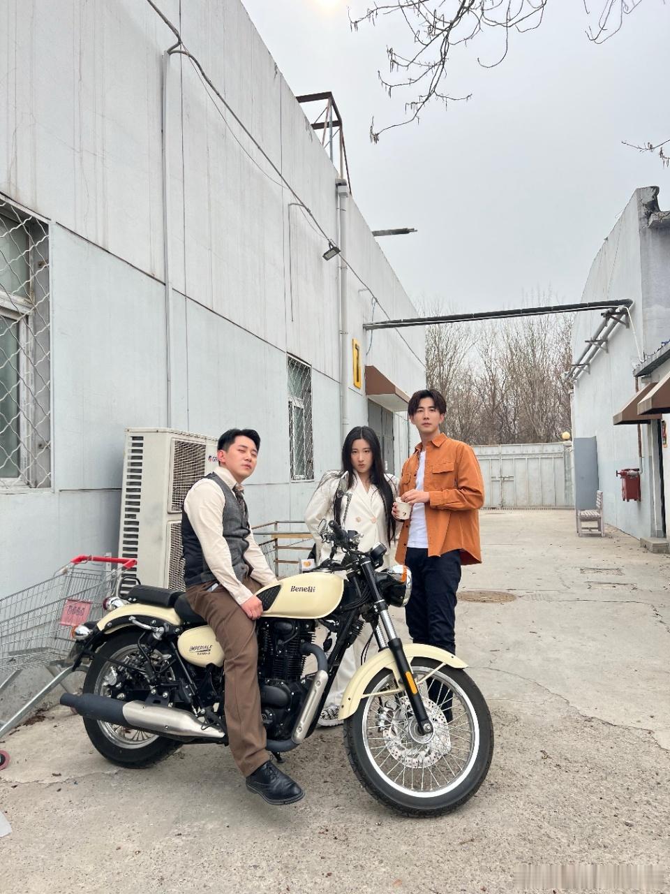 #锤娜丽莎李川张维威非常敢想队路透#《轻喜剧非常敢想队》路透曝光！锤娜丽莎、李川