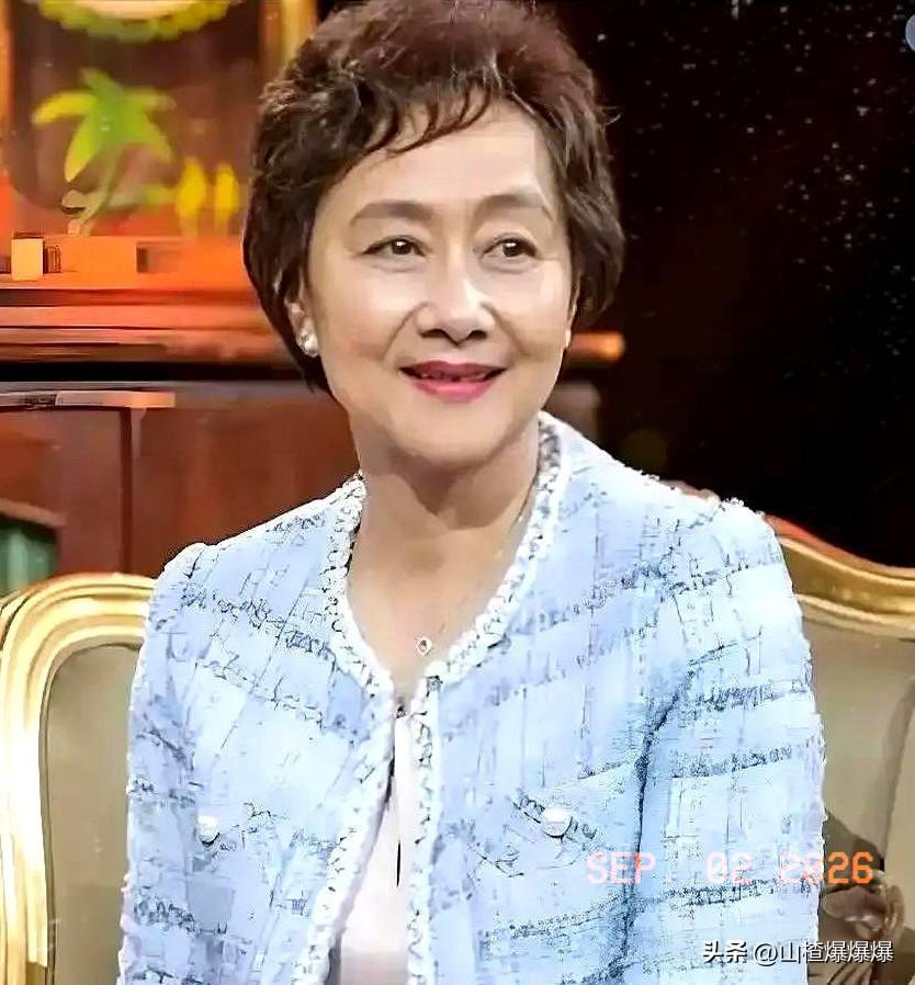 当年拍《路漫漫》那会儿，黄梅莹迟到半小时，金鑫二话没说直接掰了，这一晾就是三年。