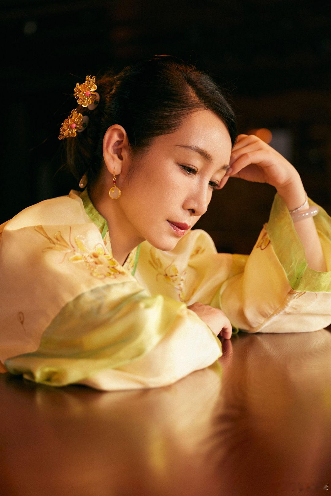 秦海璐小说里重生文都这样 秦海璐：重生文都这个调调，周一围：我算是开了眼了！ 