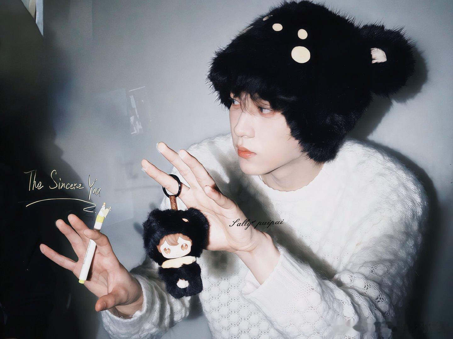 哥们又来给粉丝喂水仙饭了 田栩宁工作室 原图呢