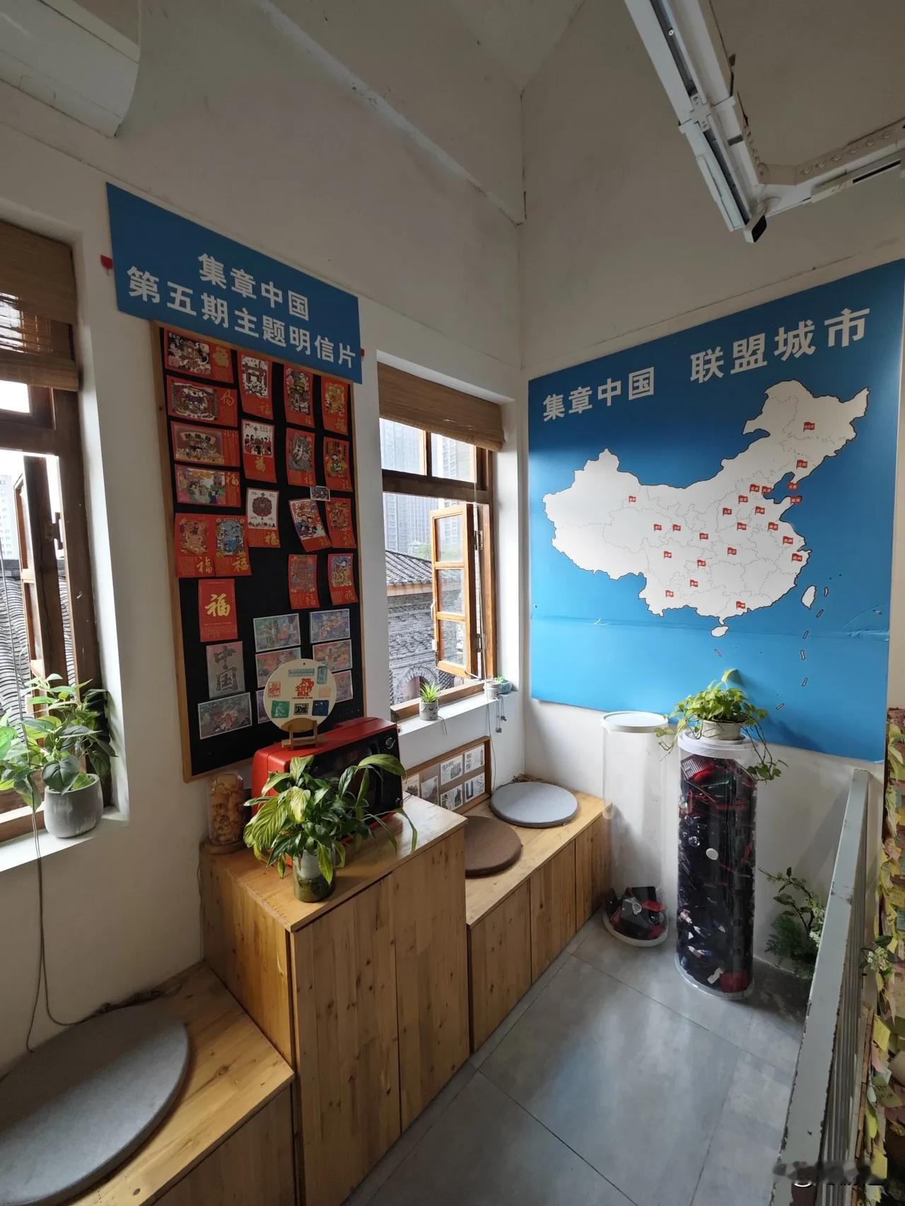 来重庆集章，来到位于十八梯的雾都印巷，作为集章中国的联盟成员，这家店可以盖很多特