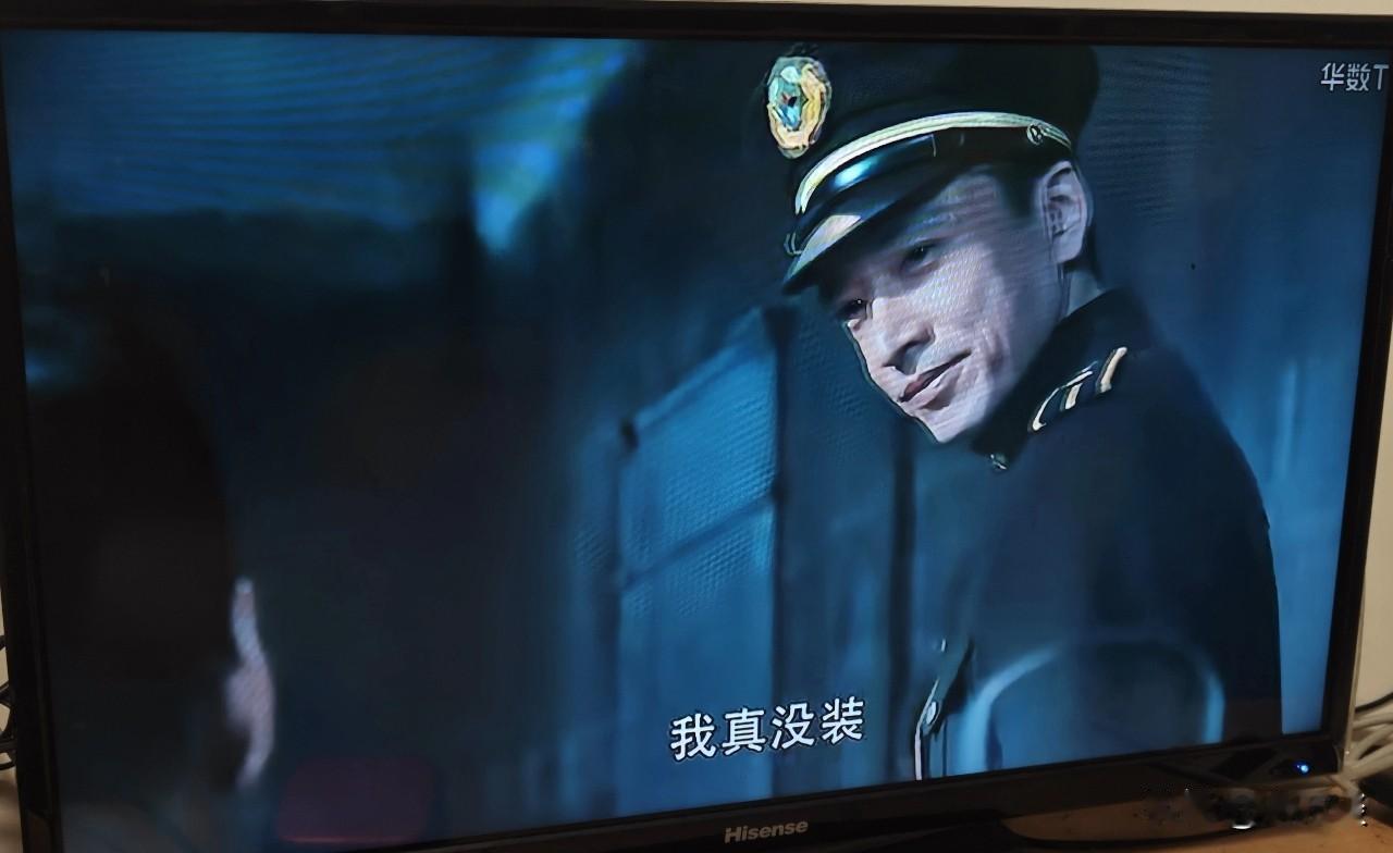 王鑫在多部影视剧当中出演了反面角色，不论是风筝中的田湖，还是胜算中的李树军，都是