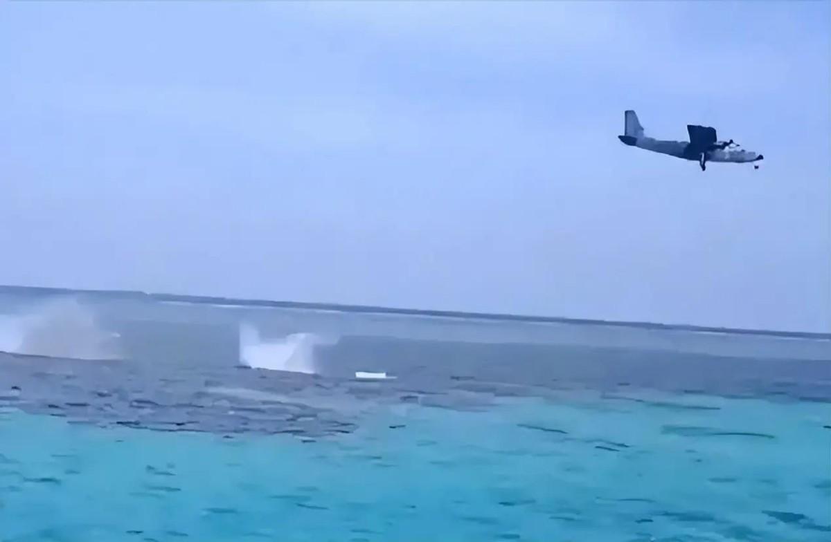 菲机窜扰黄岩岛领空？称中方在潟湖口设拦阻网，还发现木质构造物

据菲律宾媒体的报