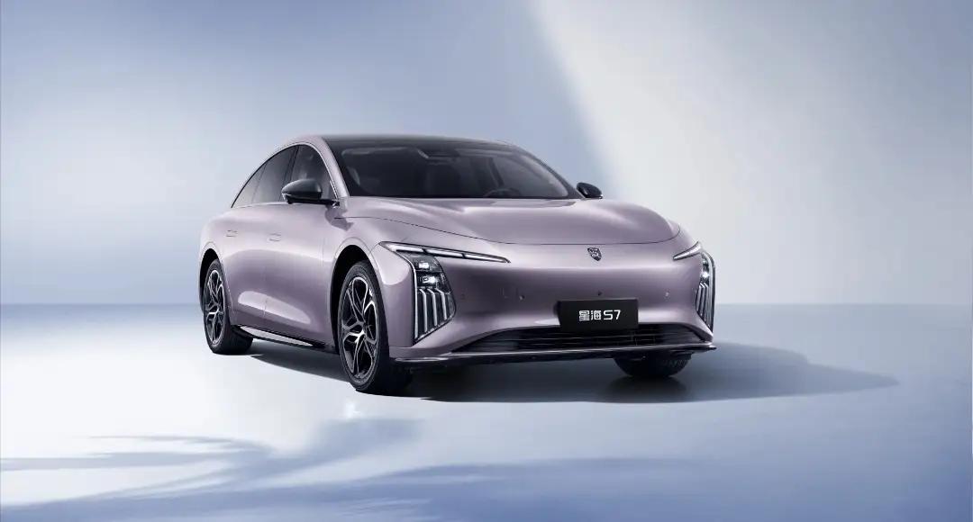 你也许不相信，但事实就摆在这里，2026年国内新能源汽车市场将出现三大变化：
