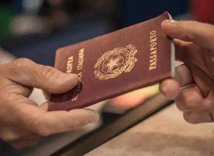 美国网友这疑惑，中国好为什么那么多人移民美国，就说明中国不好、美国更好，这完全是