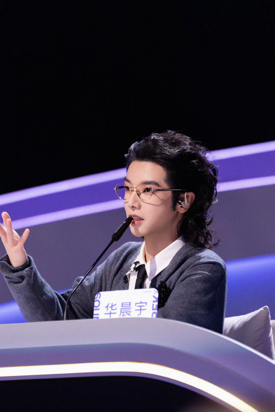 我天，在《 》舞台上看到了童年男神徐良徐良也来为选手们助力点评了，期待徐良的精彩