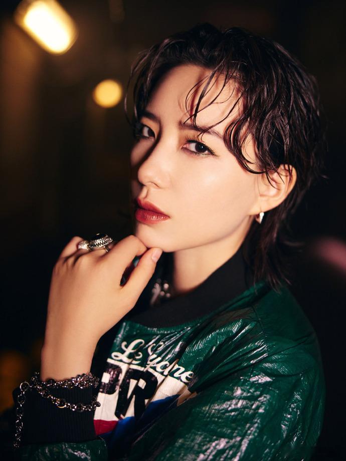 #李斯丹妮underground穿搭##李斯丹妮湿发卷毛# 看了今晚的节目，李斯