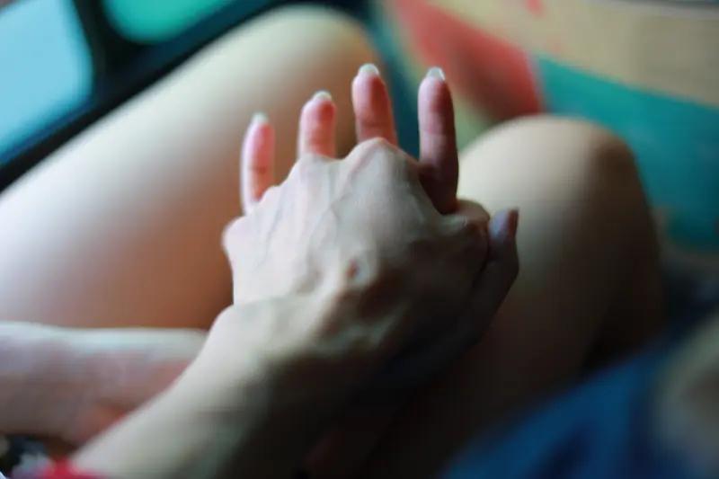 39岁宝妈凌晨3点发现自己手麻，6点去医院就确诊脑梗进抢救室，当事人：症状逐渐加