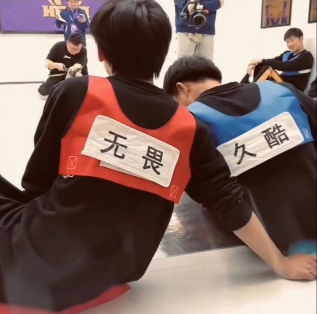 你我怎么两清 怎么忍心 怎么做回甲乙丙丁… 
