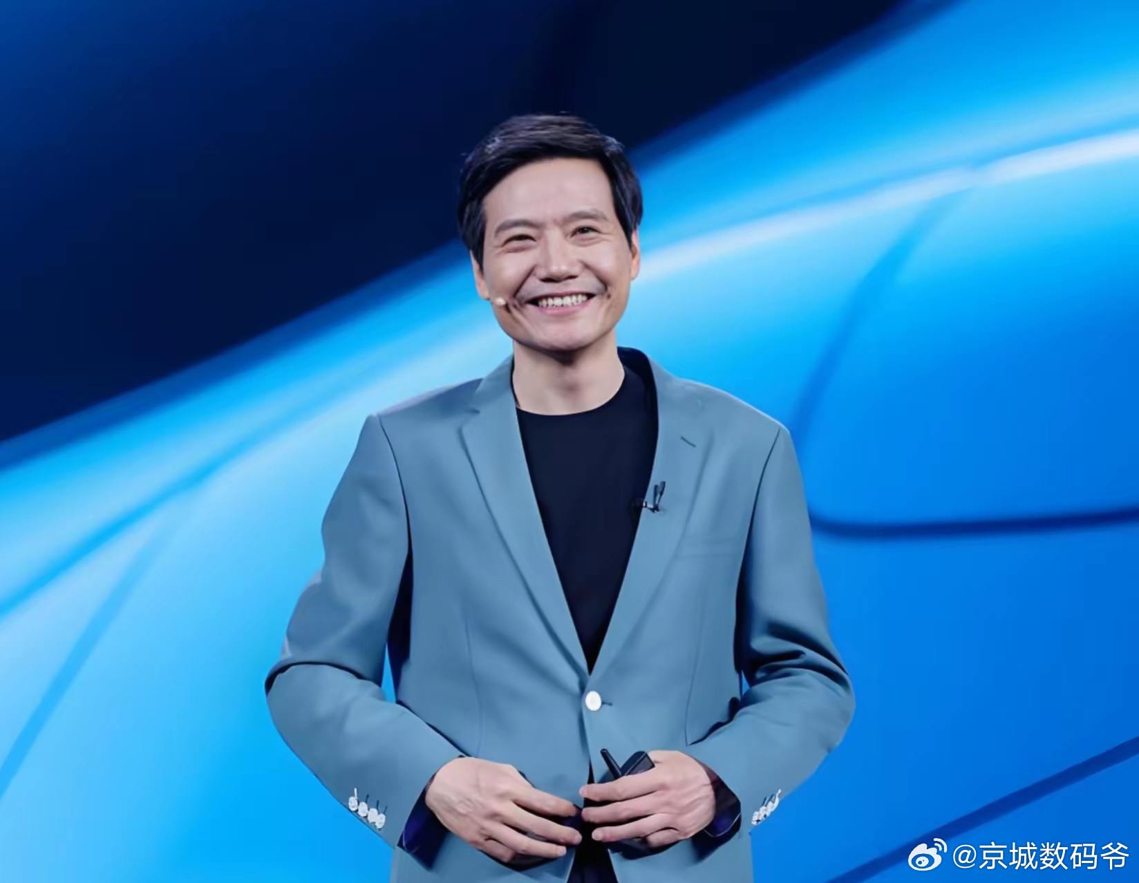 雷军两会建议案：将L2级辅助驾驶 “脱手脱眼” 纳入交通违法处罚这个建议非常值得