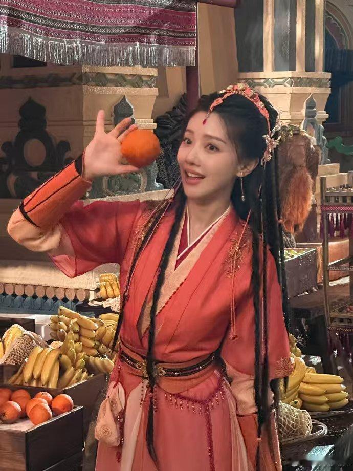 王鹤润佳偶天成人设王鹤润太适合演爽剧了 本来以为这场开大会是男主的英雄救美桥段，