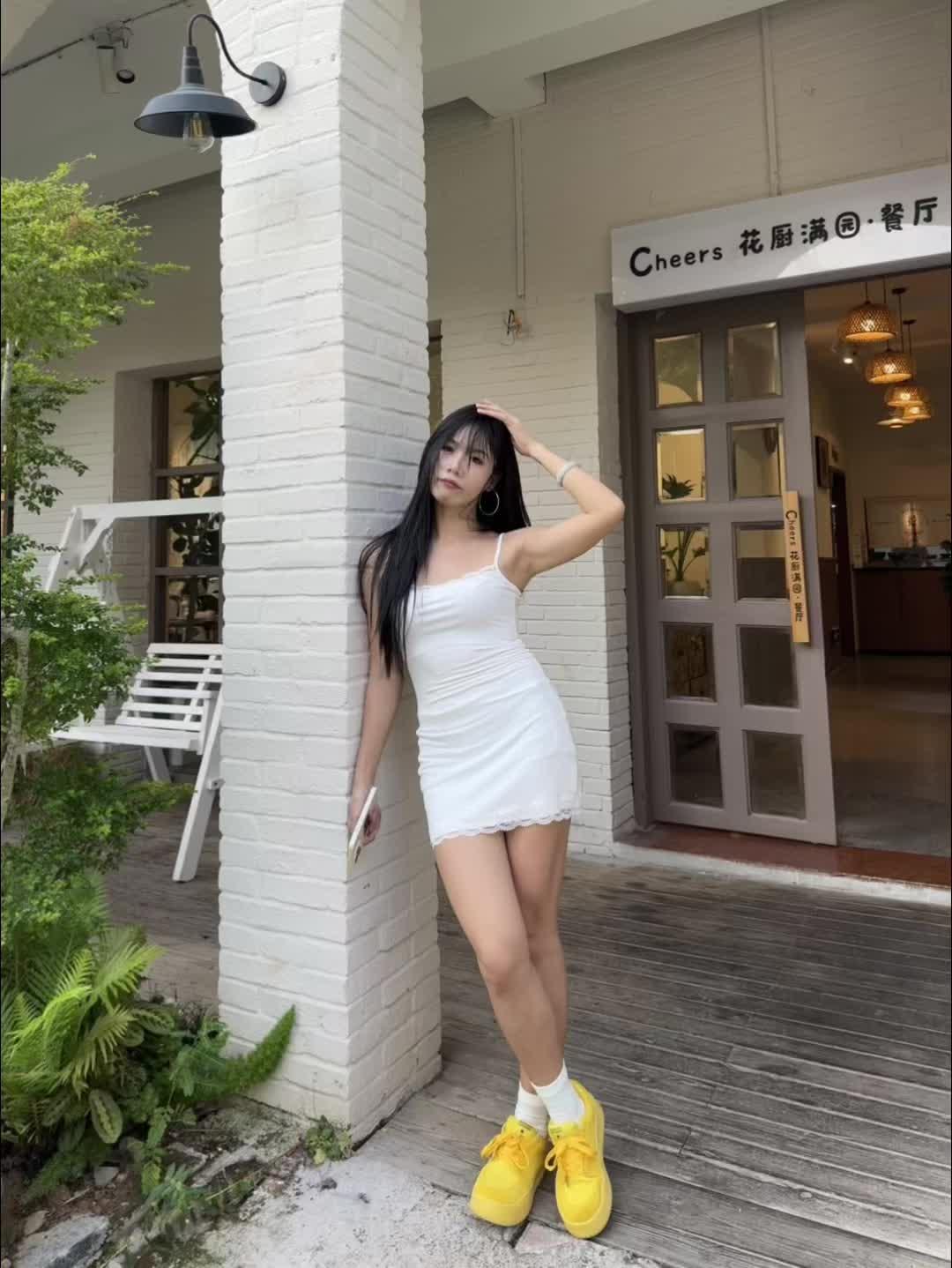 愿许秋风离别意 散我心中意难平