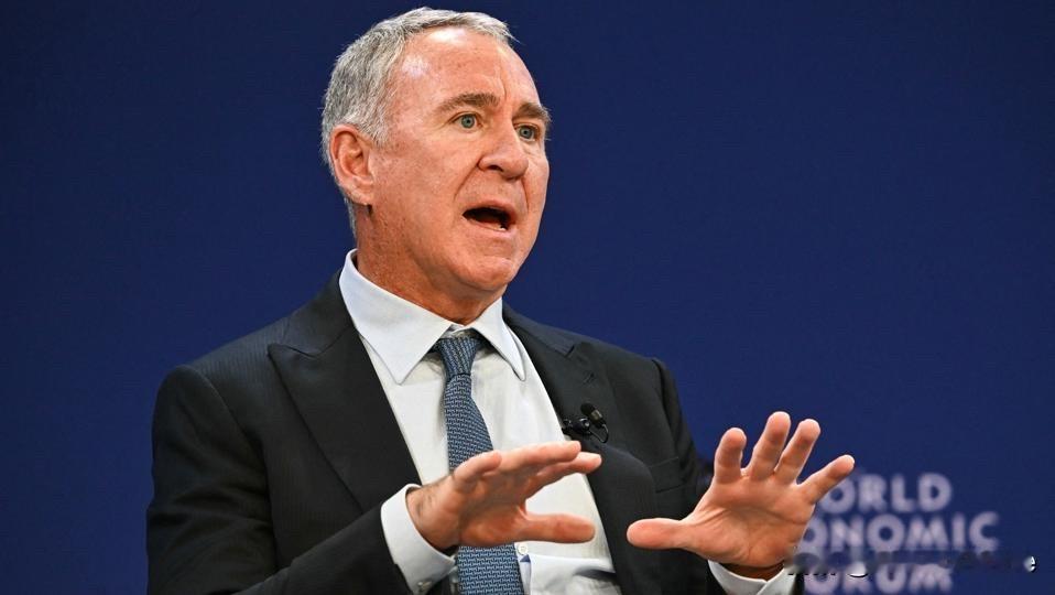 共和党的大金主、企业家肯·格里芬过去曾公开批评过特朗普的政策立场，但这是他首次公