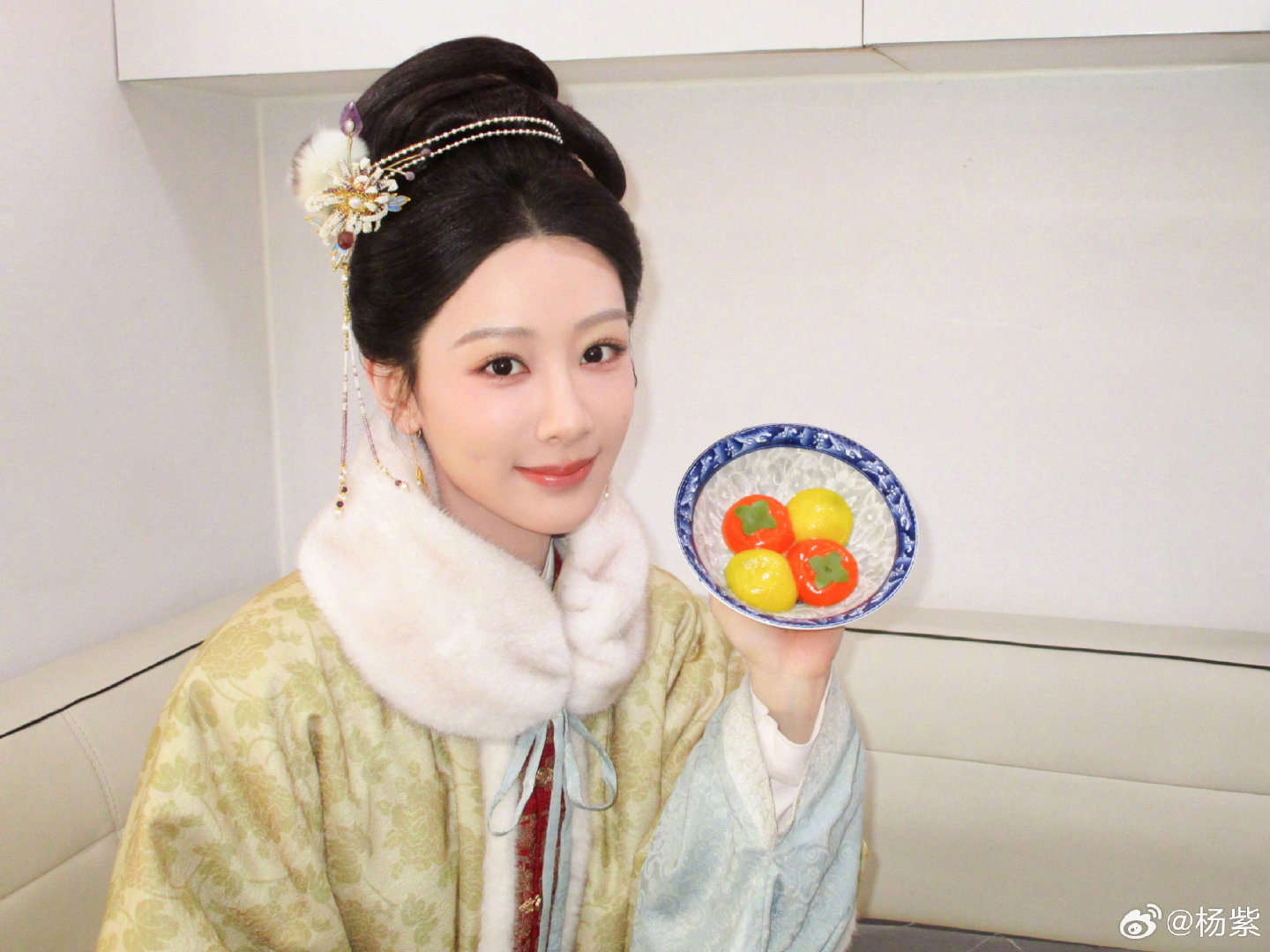 杨紫簪中录将于迪士尼上线《簪中录》海报=颜值暴击！杨紫簪中录台湾待播海报 ​​​