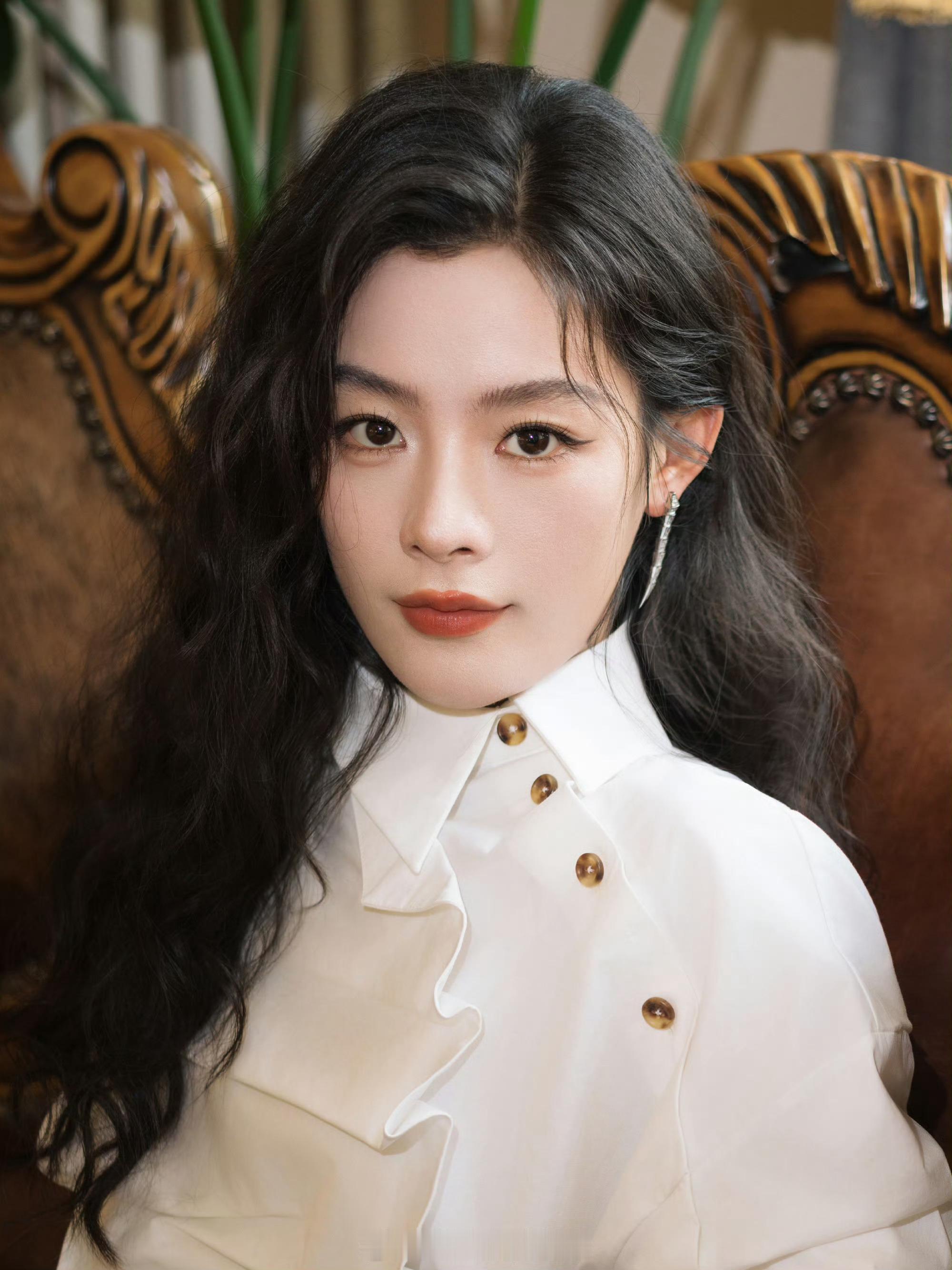 陈丽君祝姑娘明天见陈丽君《祝姑娘》终于要开机啦！！一句明天见呀，把期待值直接拉满