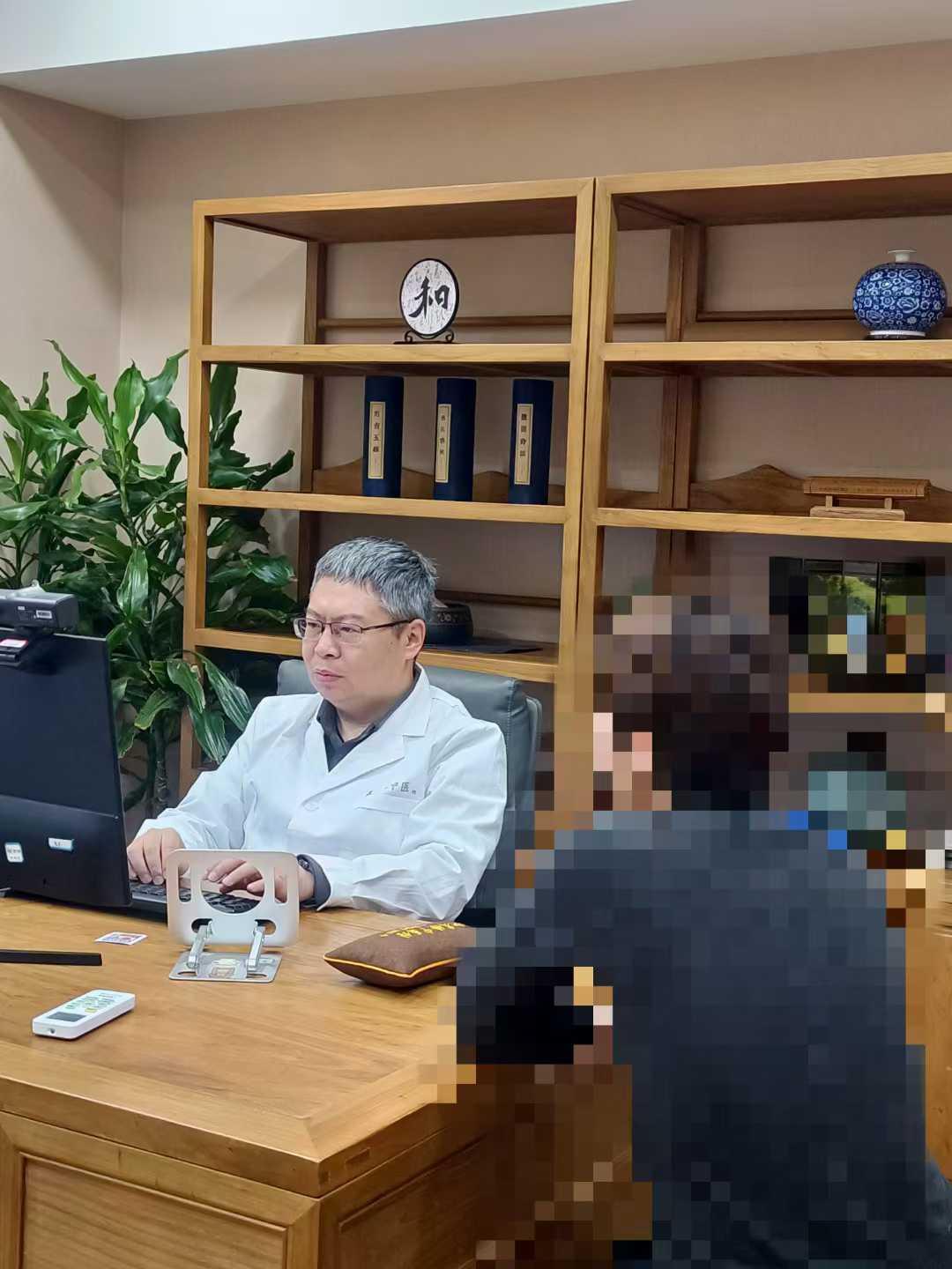 大家好，我是中医李大夫。很多年轻人总觉得手淫只是小事，偶尔放纵无伤大雅，渐渐养成