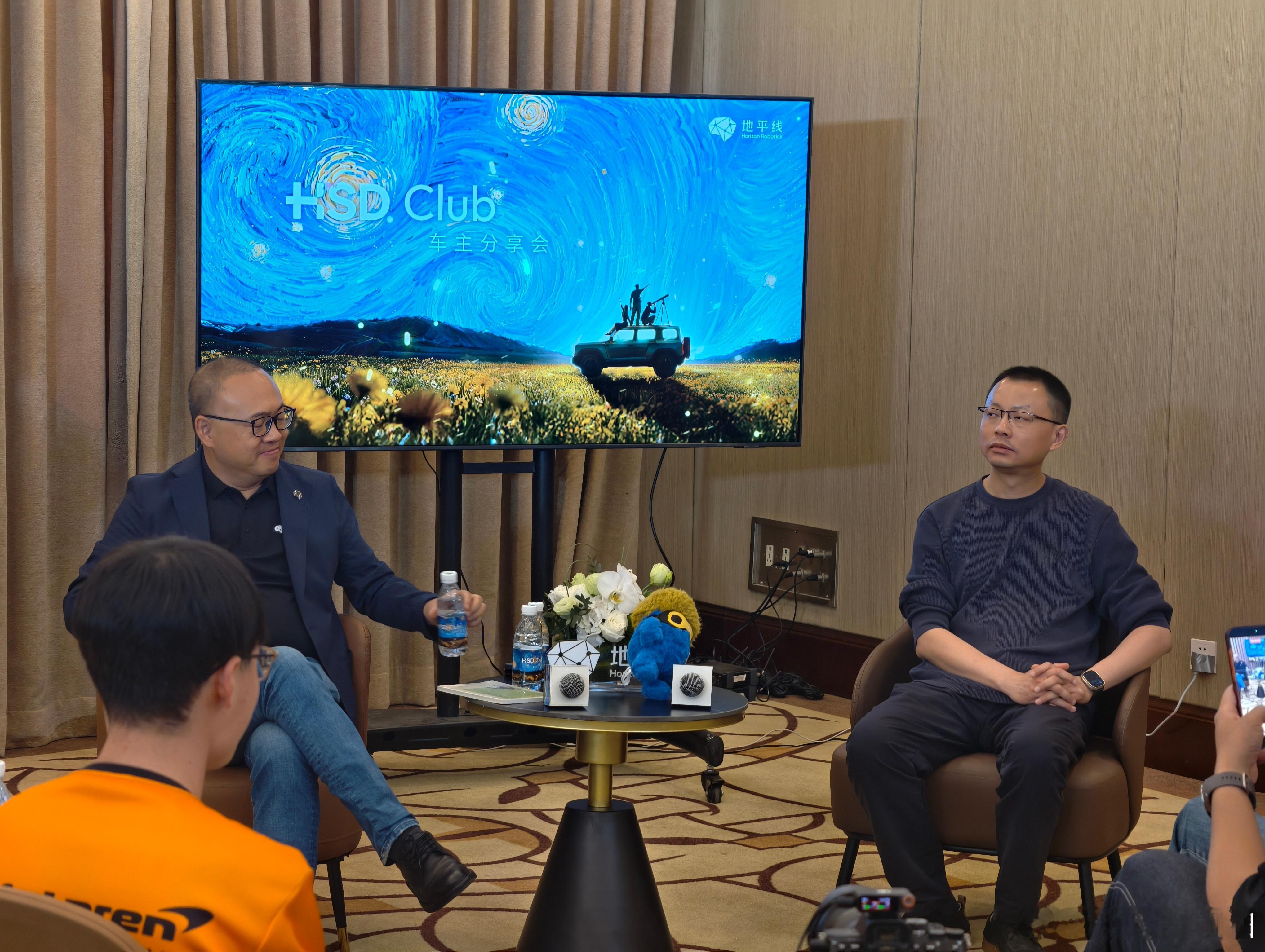 整理下苏箐在北京车展和用户面对面聊的几个话题：- 关于 L3苏箐：对于 L3，我