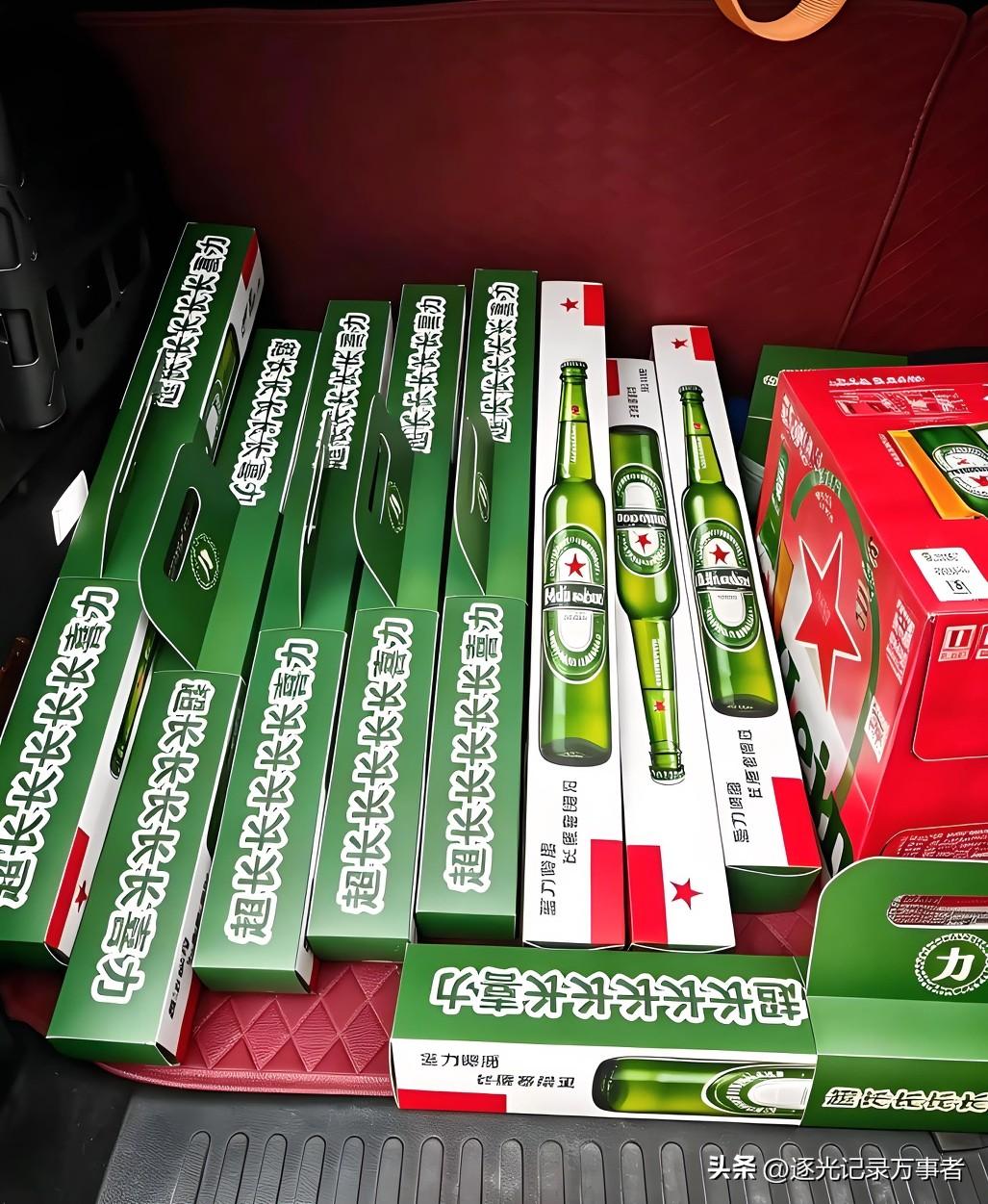 美食界的长度内卷花样百出，一款比一款新奇吸睛，但这些超长造型美食，惊喜和短板往往