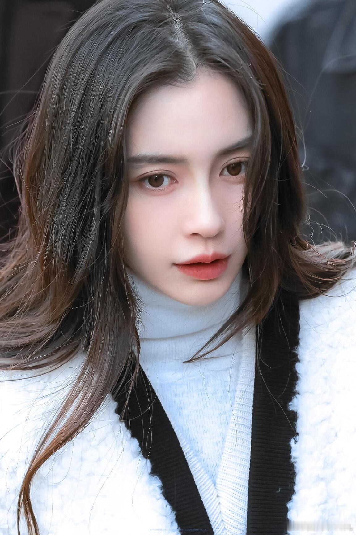#angelababy[超话]# baby的每一个剧照都超级美，一下就能看出来人