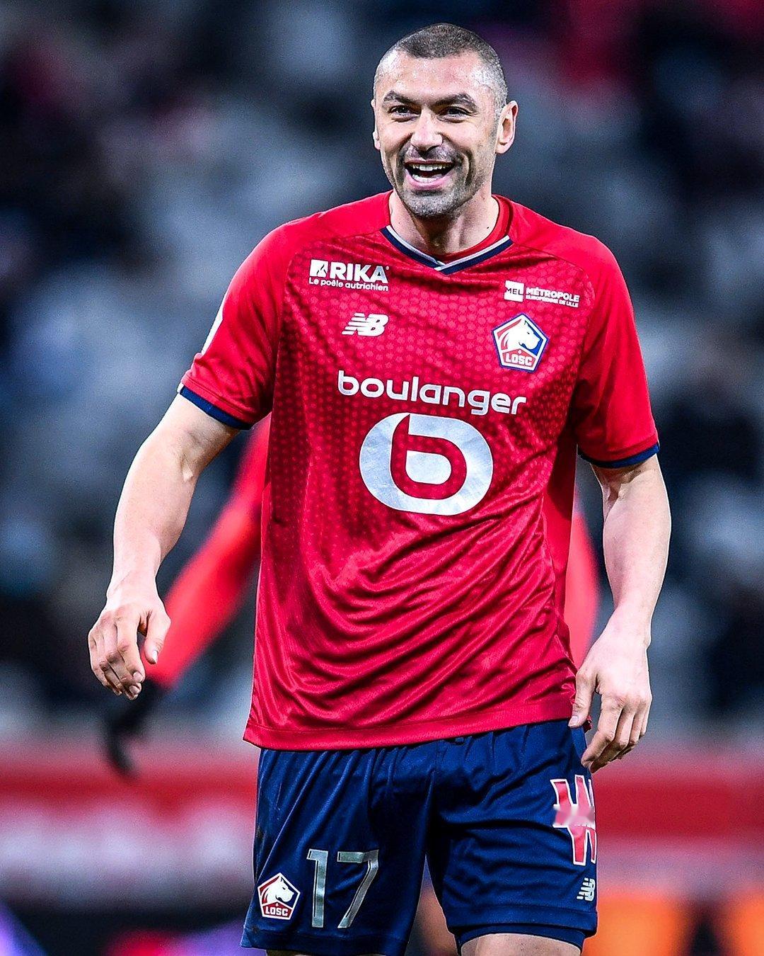 🔙🇹🇷 6年前，土耳其球员伊尔马兹加盟里尔法甲法甲联赛
