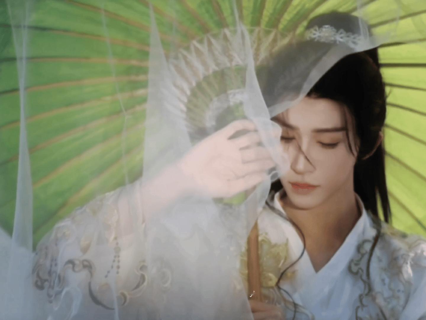 刘宇官宣搜狐时尚盛典  又能看到刘宇的红毯了，想看帅气西装还是仙气古装，都想要！