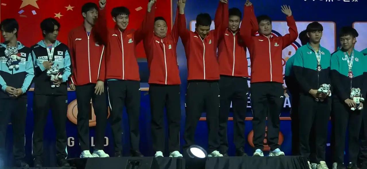 3比0。 如果你只看这个比分，大概会划走——国乒赢韩国，不是新闻。

但请你把比