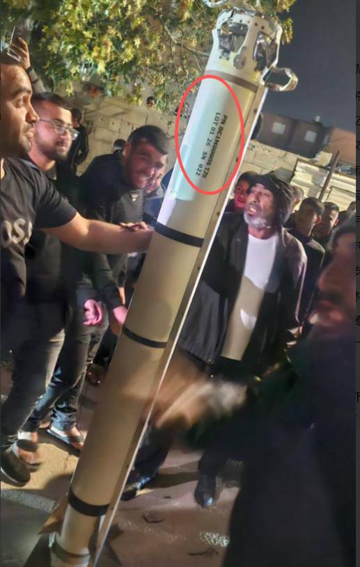 终于知道，以色列为什么会同意停火了。
 
一颗没爆炸的导弹，让局面忽然透亮了点。