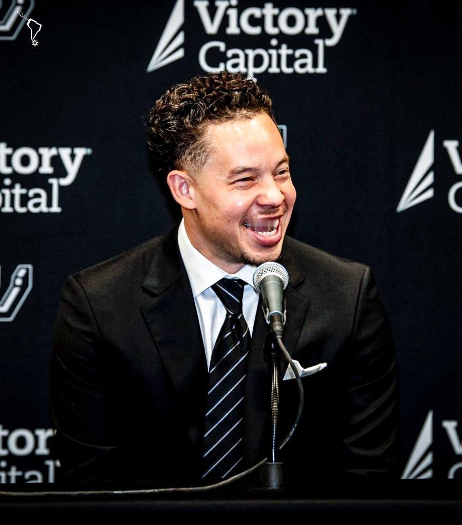 看你表演[米奇喜欢]米奇-约翰逊将代表马刺参加5月13日NBA乐透抽签☝️超话创
