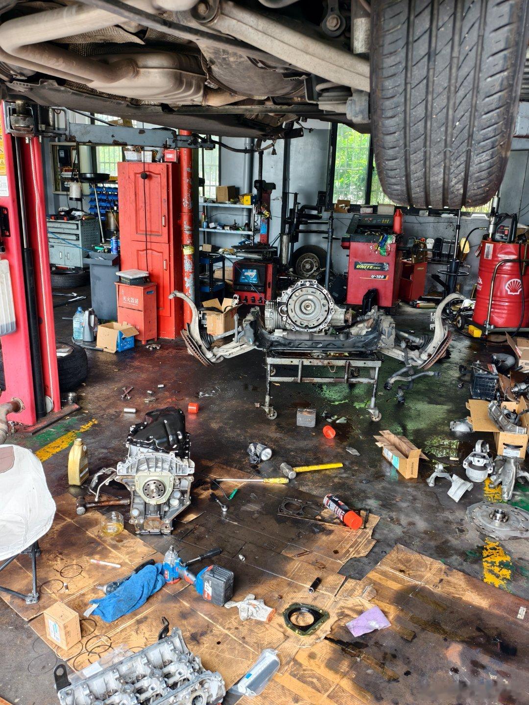 说起来前两天自驾其实还去了一个地方打卡我们汽修界的圣地 大军汽修原因是39度的天